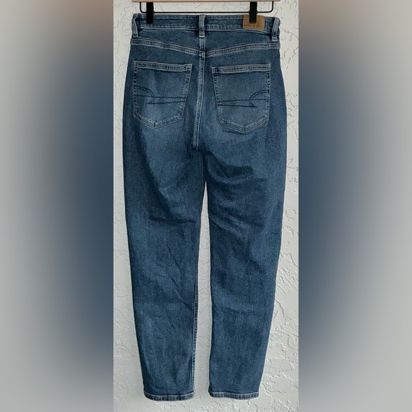 American Eagle Stretch Mom Classic Blue Jeans - Picture 4 of 8